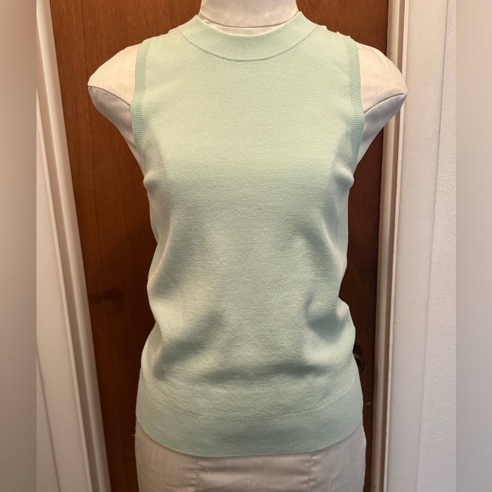 Banana Republic S Mint Green Sleeveless NWT